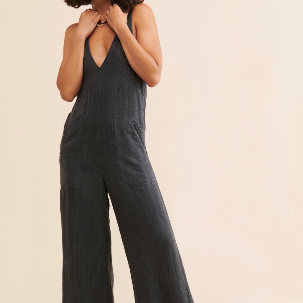 Anthropologie Pilcro Sleeveless V-Neck Wide-Leg Jumpsuit - Charcoal | M